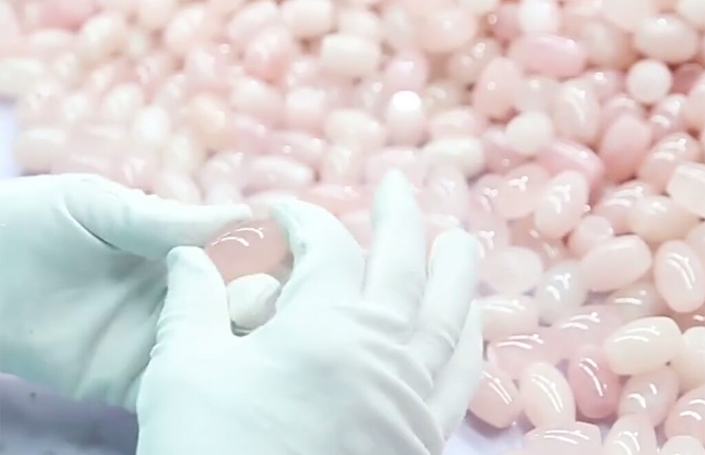 Quality Control of Facial jade roller